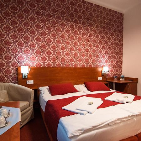 Hotel U Kaple Decin Zewnętrze zdjęcie