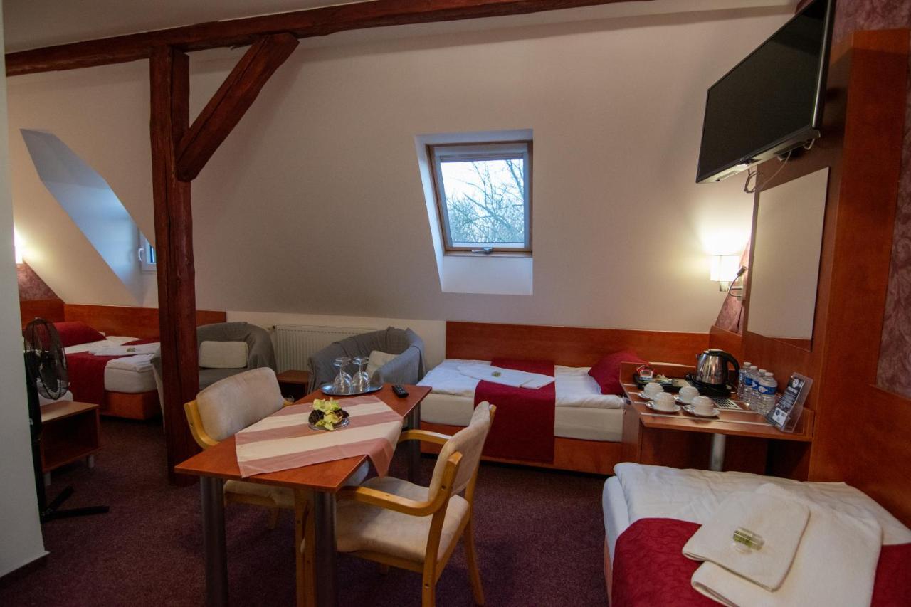 Hotel U Kaple Decin Zewnętrze zdjęcie